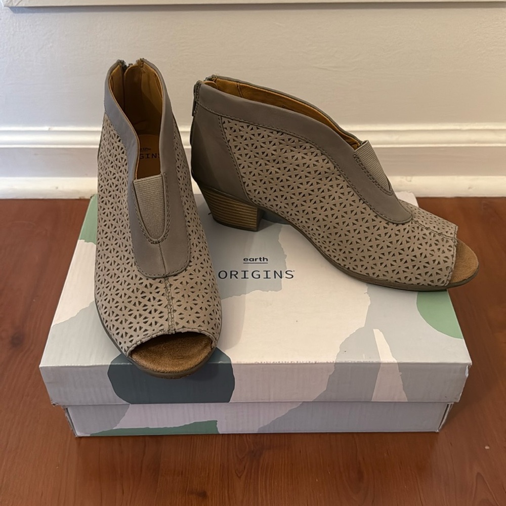 Earth Origins Heels